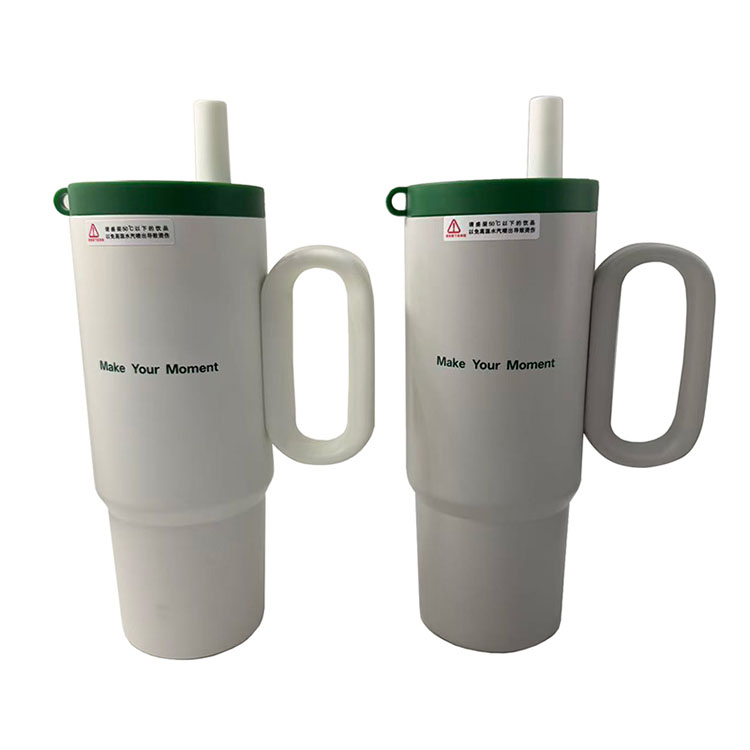 Oversized Travel Cup With Handle And Lid